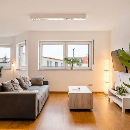 Apartment Rh02 - Großes In *